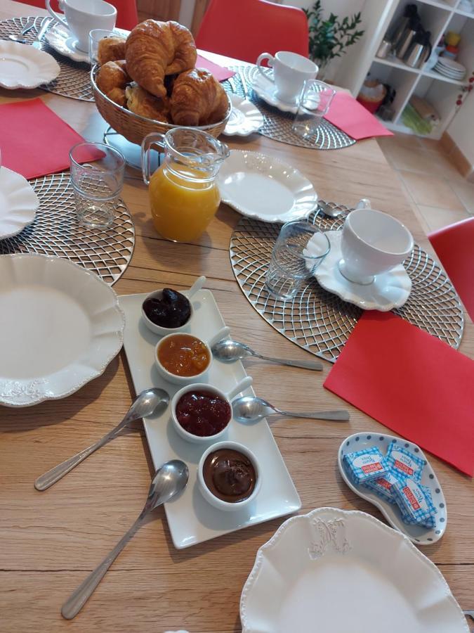 Chaneins Le Moulin De L'Etang酒店 外观 照片